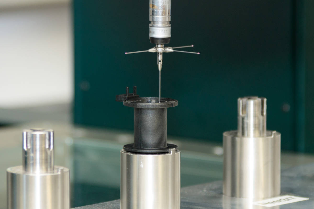 Measured injection moulded component